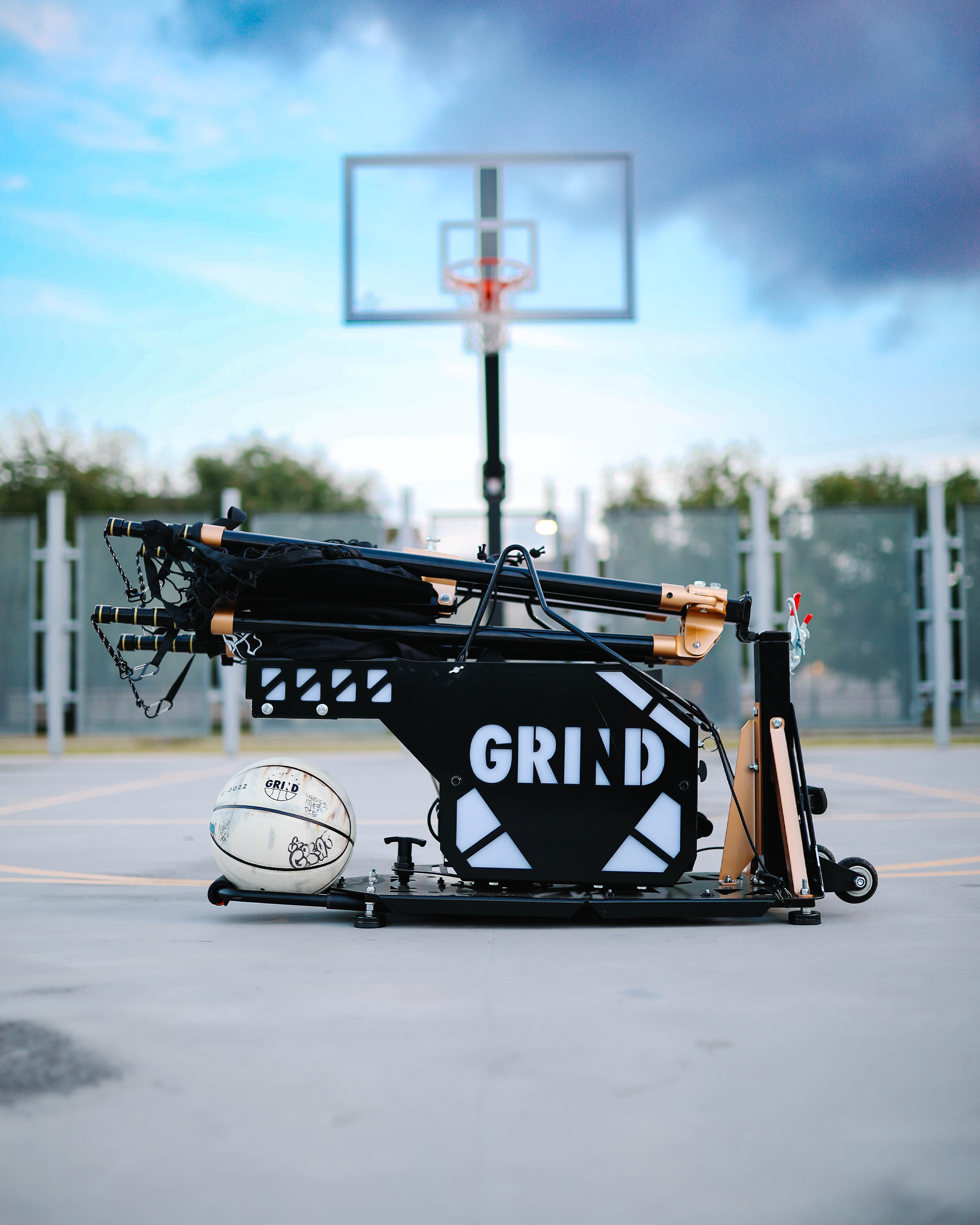 GRIND Indoor/Outdoor Basketball | "Eastside Train"